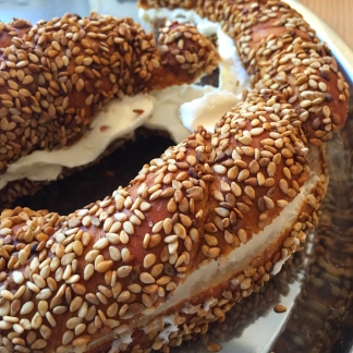 "Everyday" simit with cream cheese